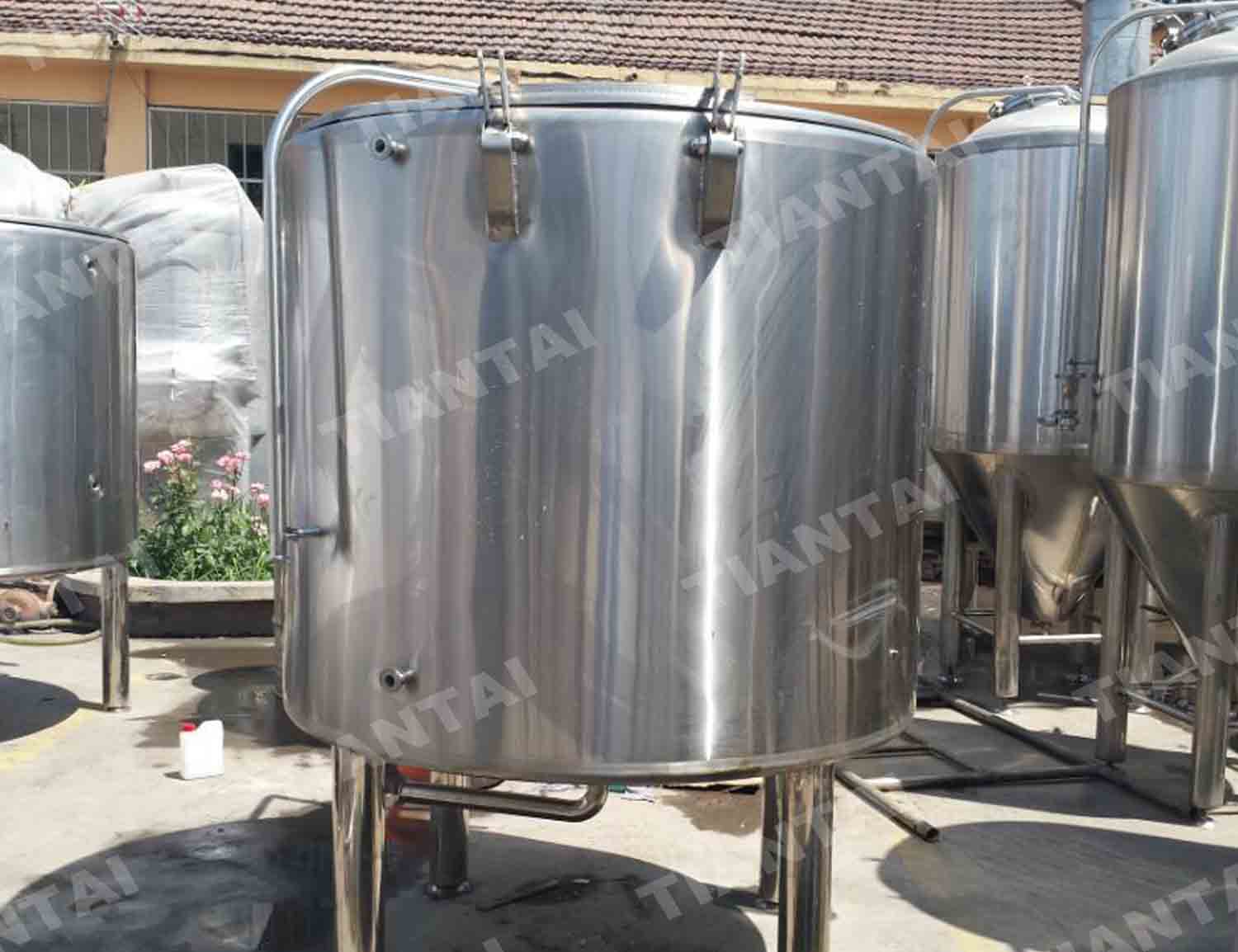 <b>6 HL Open top fermenter</b>